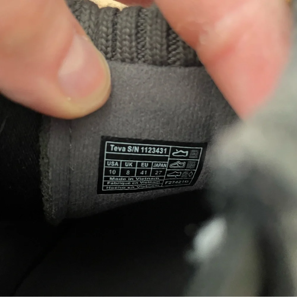 Teva Reember | EUC, Quilted Black/Tan‎ Mid Ankle Boots